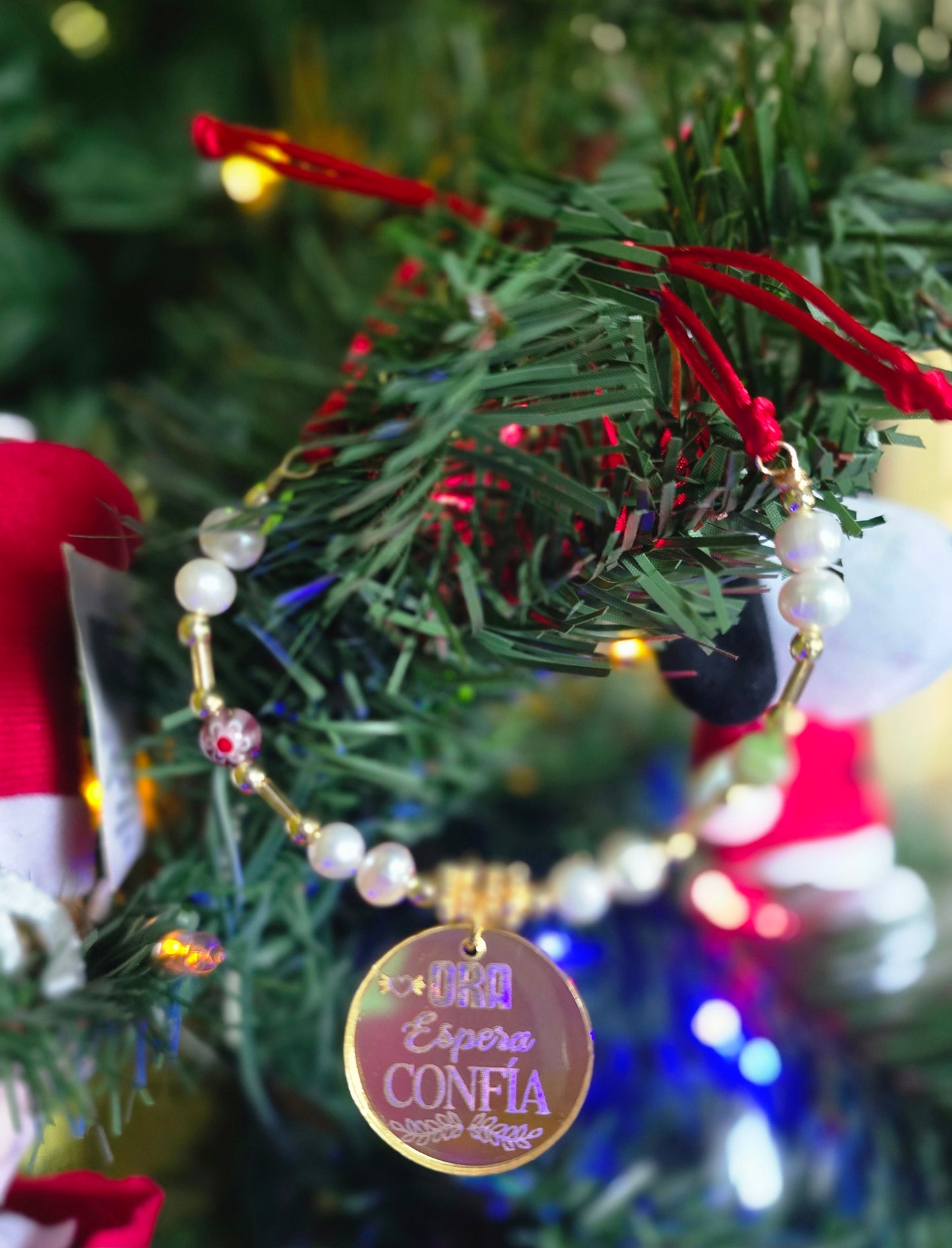 Ora, Espere y Confia