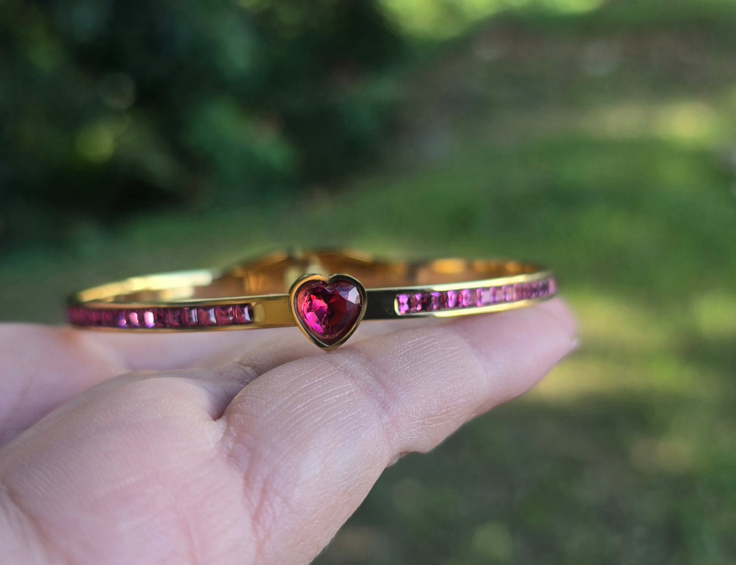 Corazón Rosa Bangle