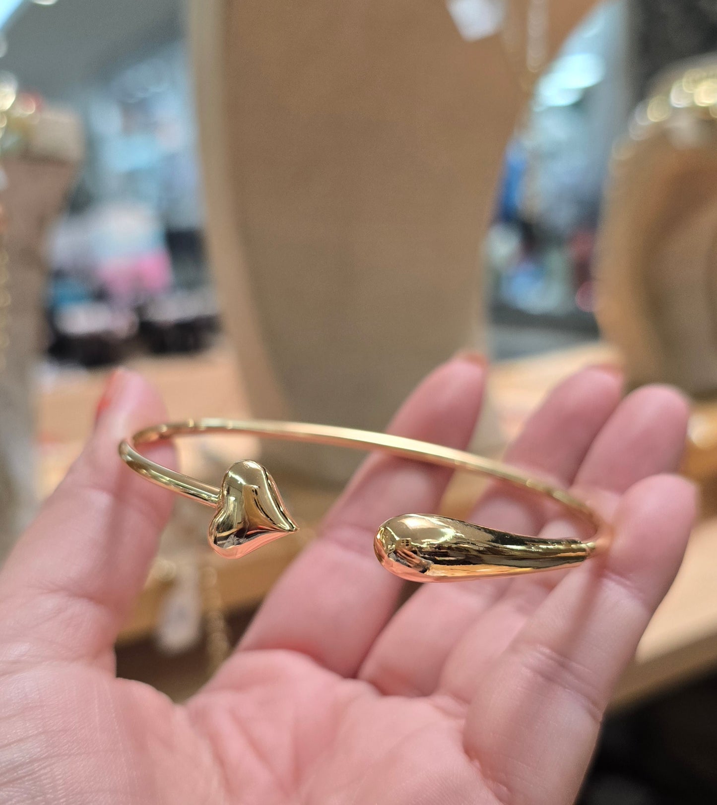 Bangle Corazón Gota