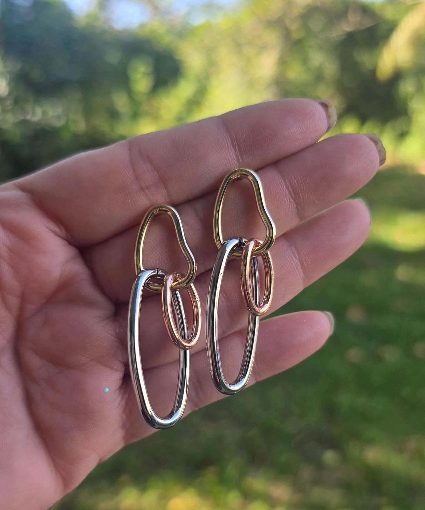 Aretes tres tonos